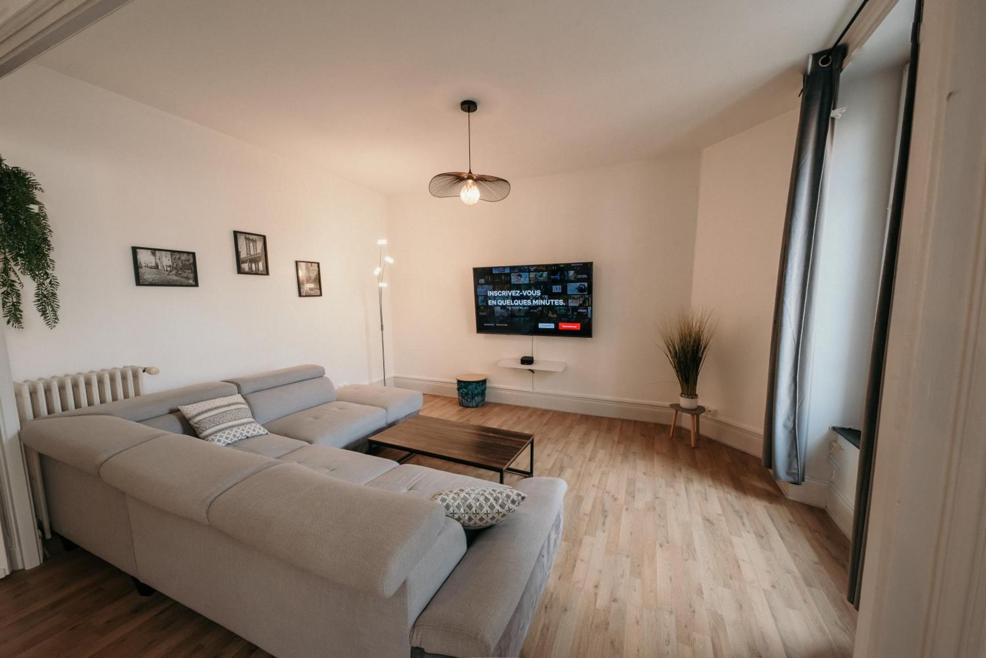 Appartement D'Alexandre Hyper Centre-Ville Charleville-Mézières Exteriér fotografie